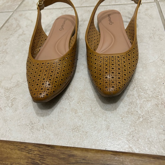 Brown Dream Pairs Women's Perforated Slingback Flats - Picture 1 of 4